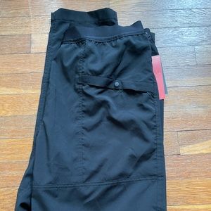 Mountain Hardwear Women’s Trail Sender Hiking Pants - size medium. Never worn